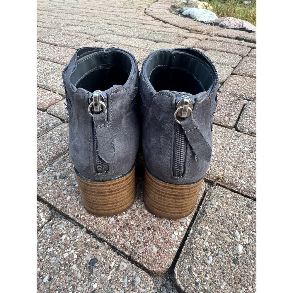Fergalicious Iggy Ankle Bootie suede grey size 6 Fall Trendy - Picture 4 of 8